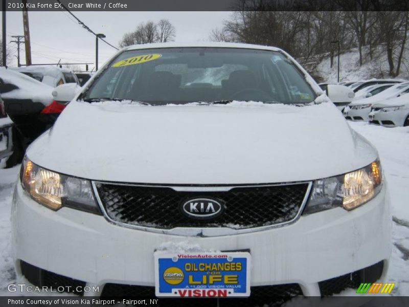 Clear White / Coffee 2010 Kia Forte EX