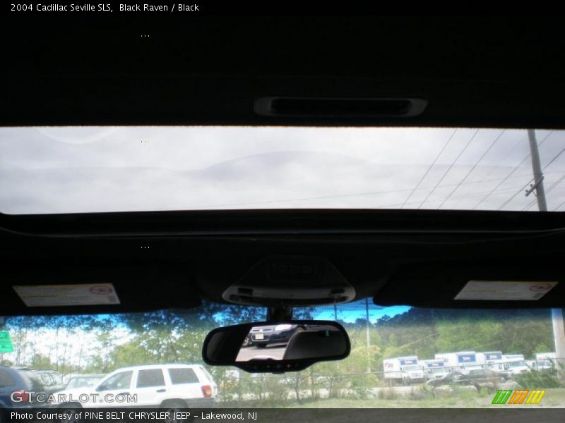 Black Raven / Black 2004 Cadillac Seville SLS