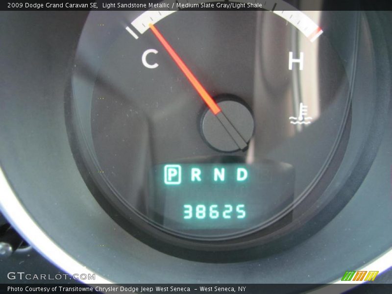 Light Sandstone Metallic / Medium Slate Gray/Light Shale 2009 Dodge Grand Caravan SE