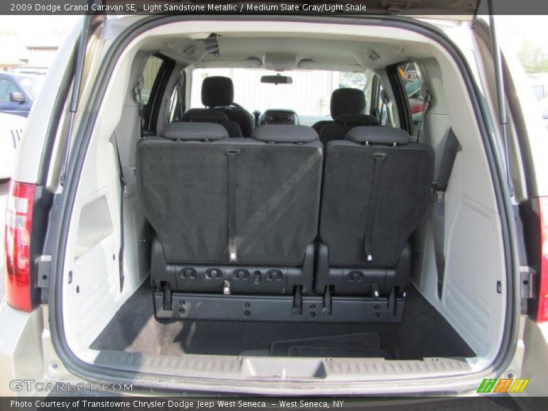 Light Sandstone Metallic / Medium Slate Gray/Light Shale 2009 Dodge Grand Caravan SE