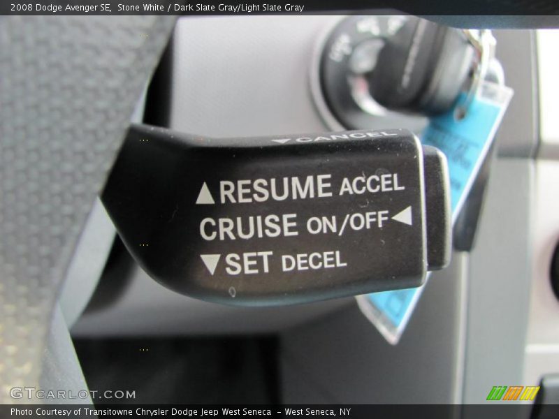 Stone White / Dark Slate Gray/Light Slate Gray 2008 Dodge Avenger SE