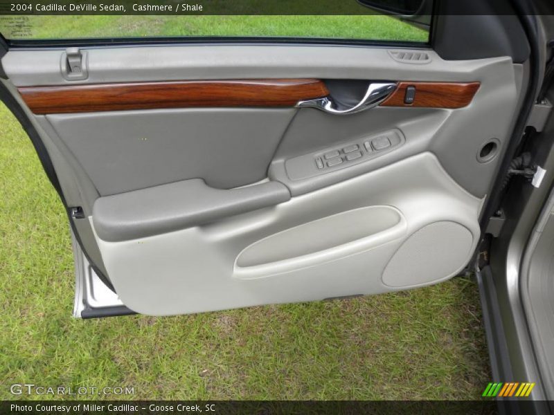 Cashmere / Shale 2004 Cadillac DeVille Sedan