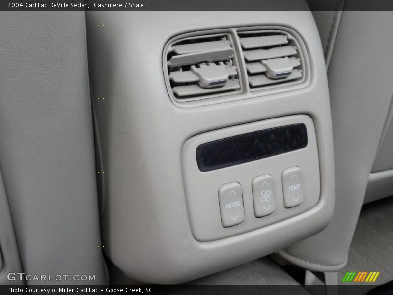 Cashmere / Shale 2004 Cadillac DeVille Sedan