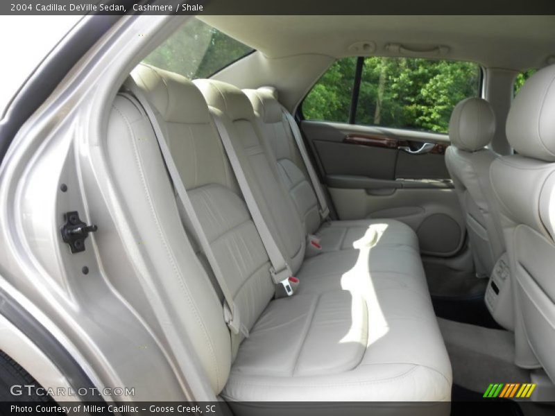 Cashmere / Shale 2004 Cadillac DeVille Sedan