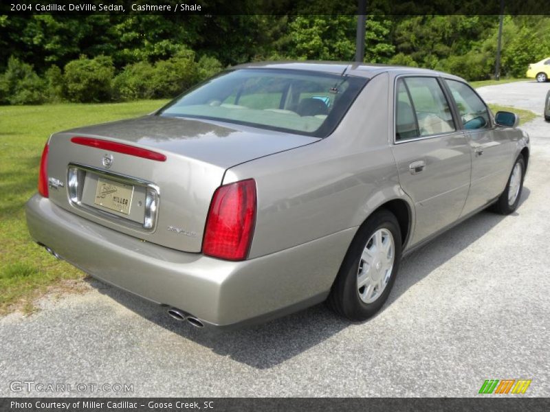 Cashmere / Shale 2004 Cadillac DeVille Sedan