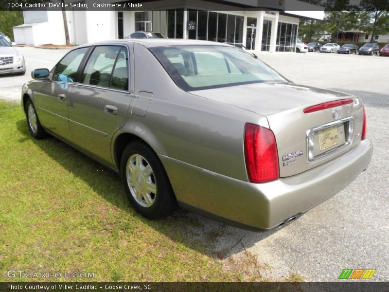 Cashmere / Shale 2004 Cadillac DeVille Sedan