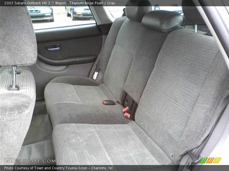  2003 Outback H6 3.0 Wagon Gray Interior