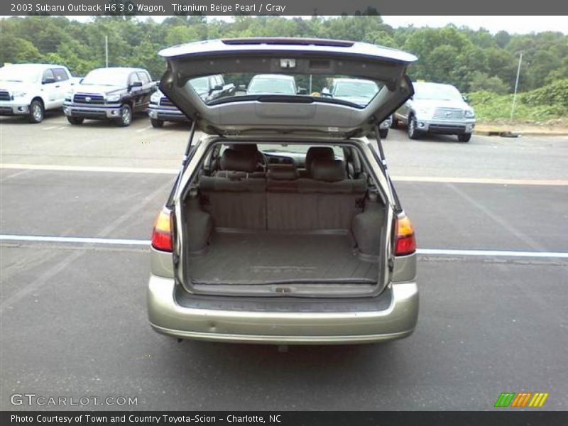  2003 Outback H6 3.0 Wagon Trunk