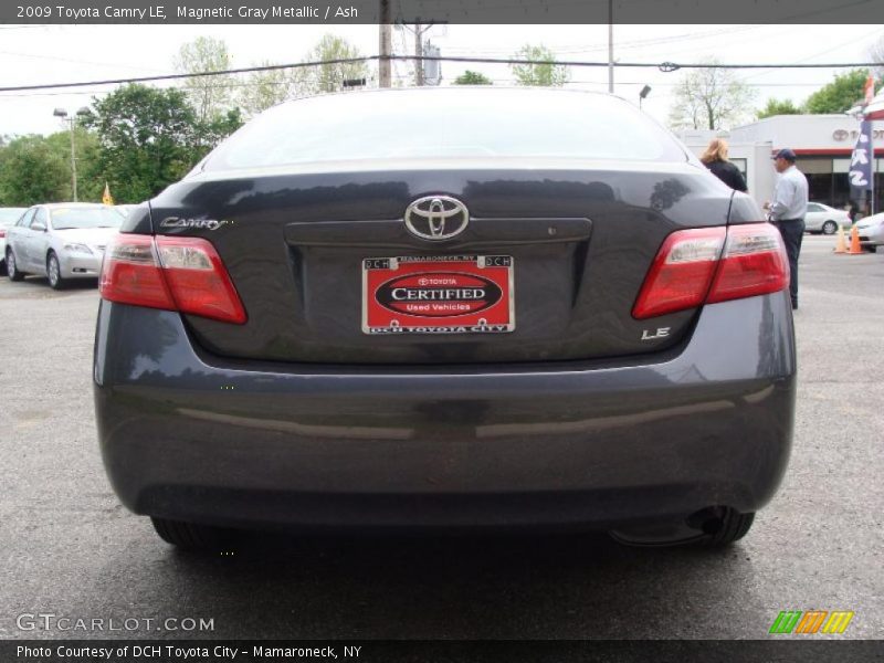 Magnetic Gray Metallic / Ash 2009 Toyota Camry LE