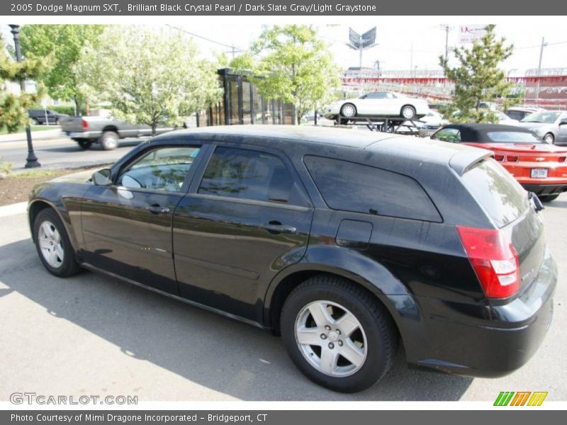 Brilliant Black Crystal Pearl / Dark Slate Gray/Light Graystone 2005 Dodge Magnum SXT