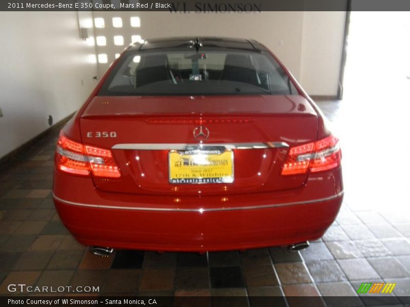 Mars Red / Black 2011 Mercedes-Benz E 350 Coupe