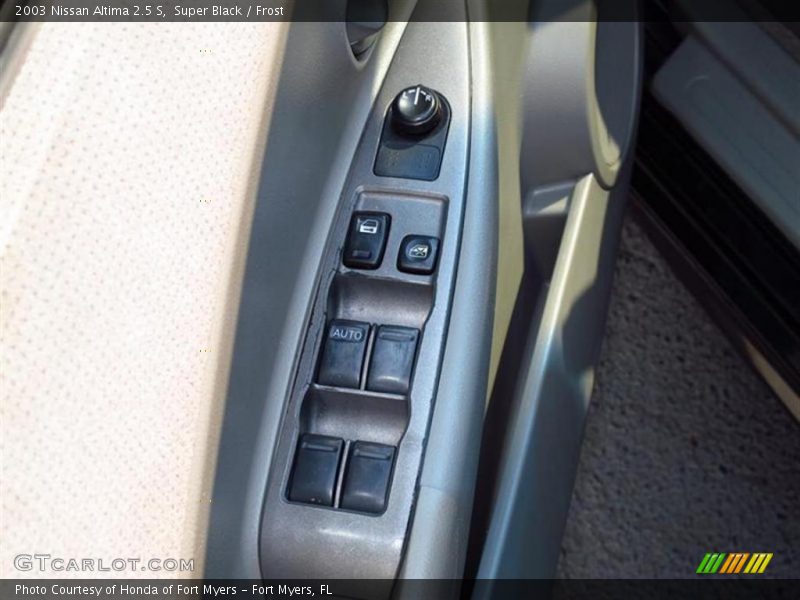 Super Black / Frost 2003 Nissan Altima 2.5 S