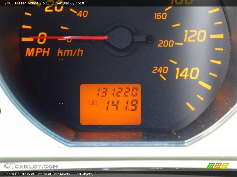 Super Black / Frost 2003 Nissan Altima 2.5 S