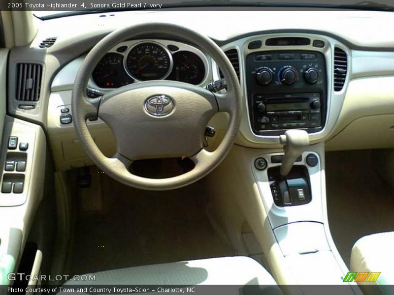 Sonora Gold Pearl / Ivory 2005 Toyota Highlander I4