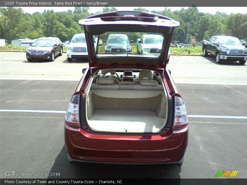 Salsa Red Pearl / Ivory/Brown 2005 Toyota Prius Hybrid