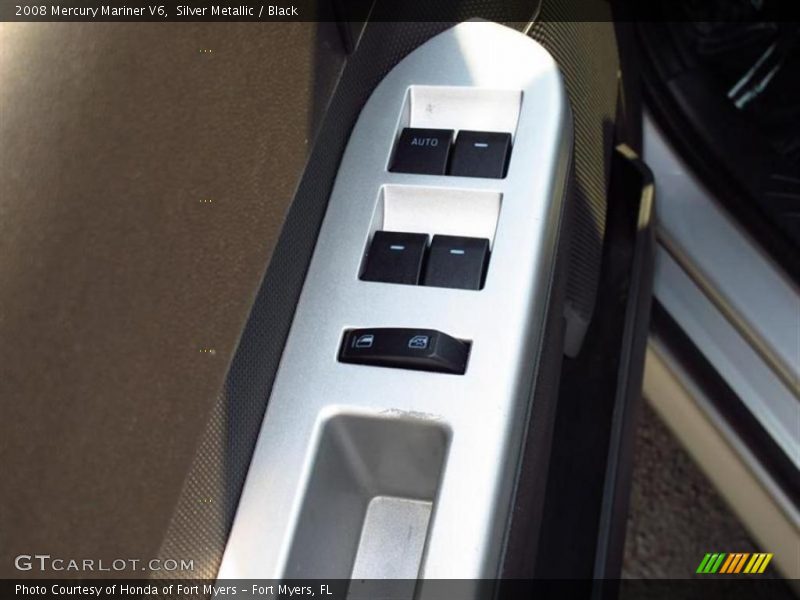 Silver Metallic / Black 2008 Mercury Mariner V6