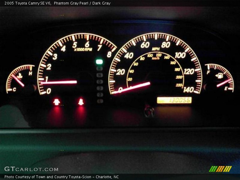 Phantom Gray Pearl / Dark Gray 2005 Toyota Camry SE V6