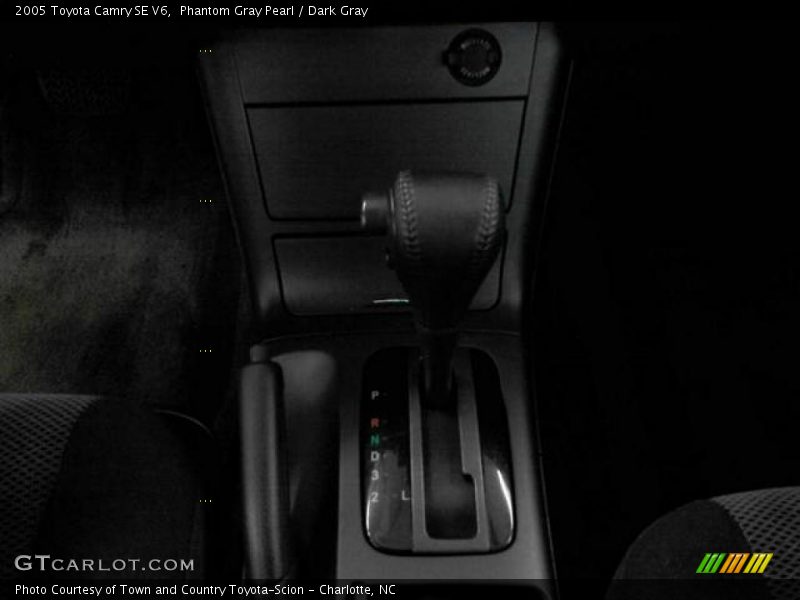 Phantom Gray Pearl / Dark Gray 2005 Toyota Camry SE V6
