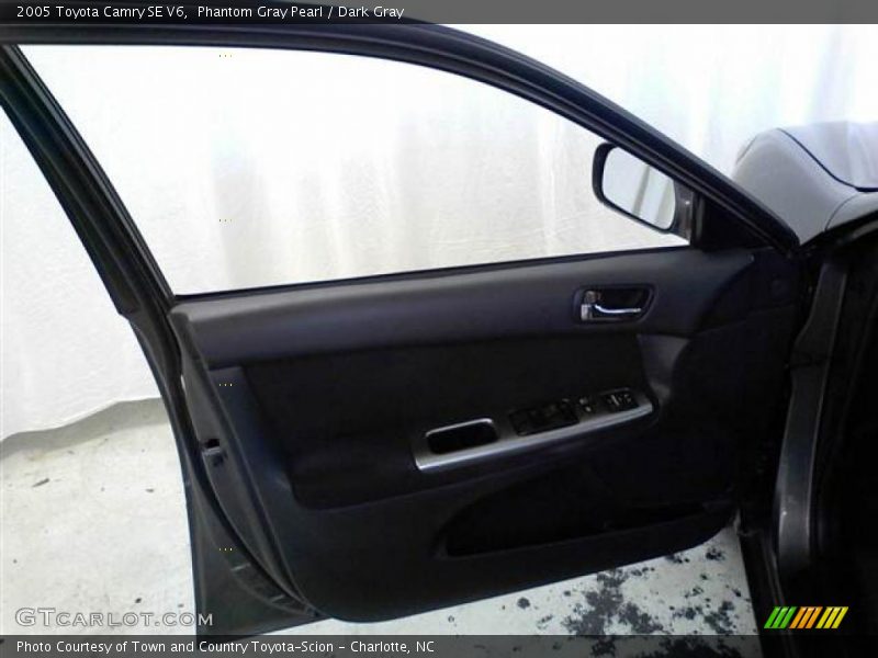 Phantom Gray Pearl / Dark Gray 2005 Toyota Camry SE V6