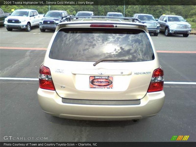 Sonora Gold Metallic / Ivory Beige 2006 Toyota Highlander V6
