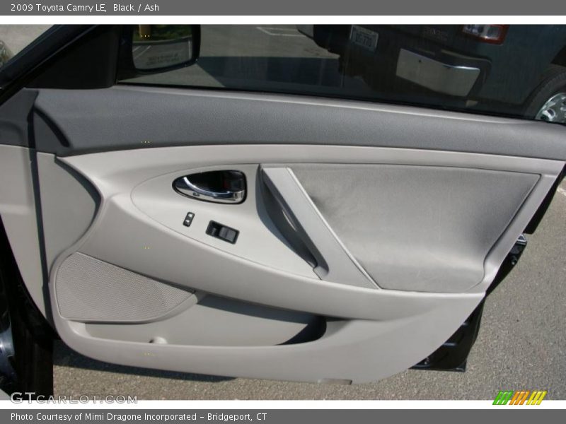 Black / Ash 2009 Toyota Camry LE