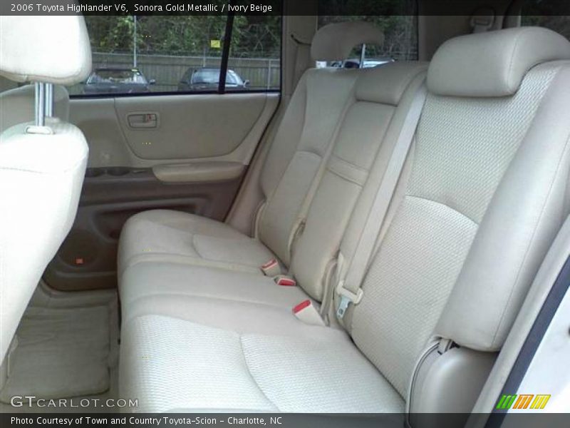 Sonora Gold Metallic / Ivory Beige 2006 Toyota Highlander V6
