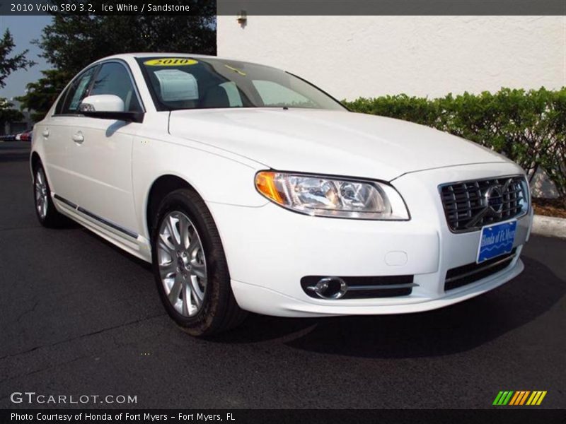 Ice White / Sandstone 2010 Volvo S80 3.2