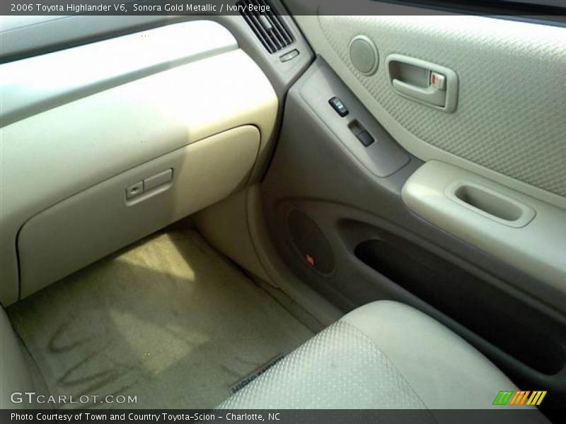 Sonora Gold Metallic / Ivory Beige 2006 Toyota Highlander V6