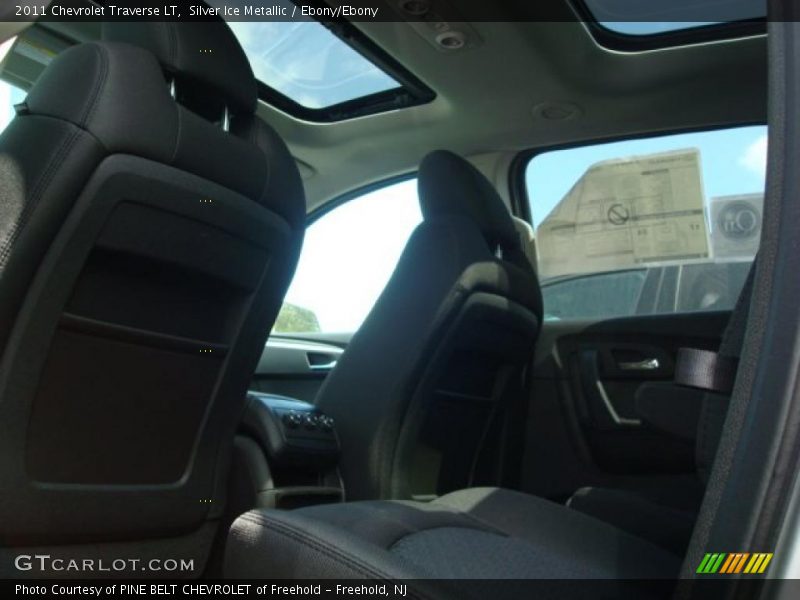Silver Ice Metallic / Ebony/Ebony 2011 Chevrolet Traverse LT