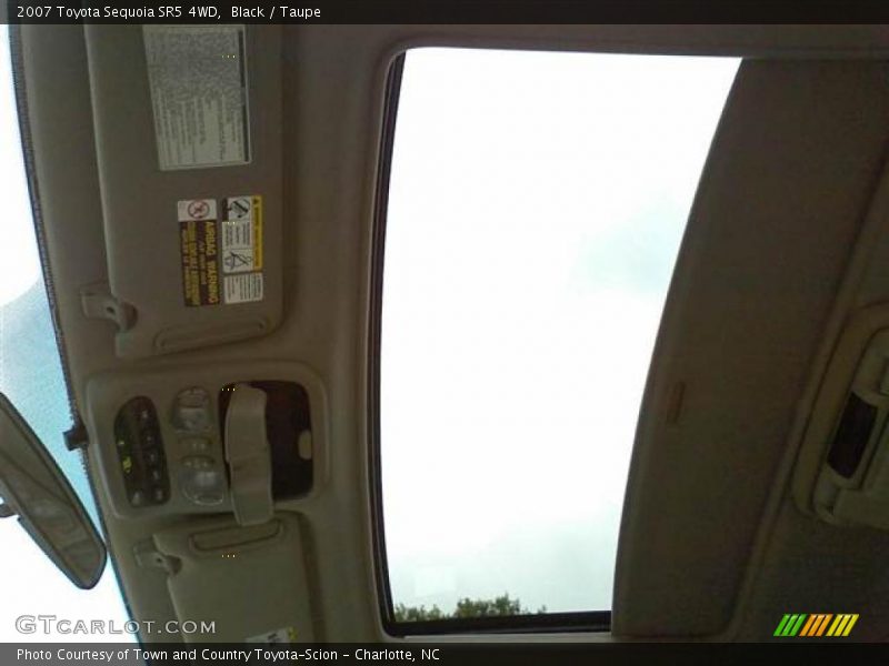 Black / Taupe 2007 Toyota Sequoia SR5 4WD