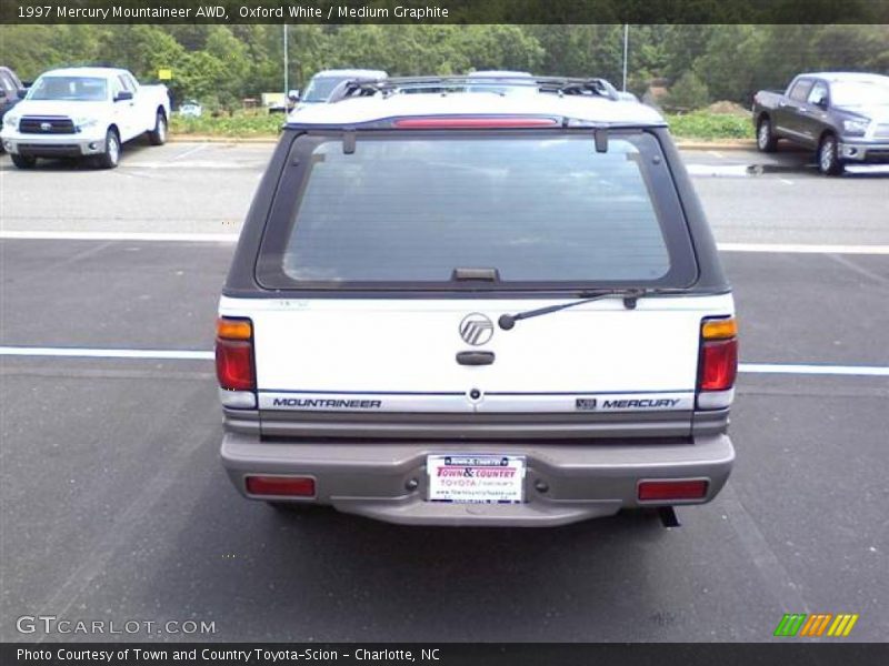 Oxford White / Medium Graphite 1997 Mercury Mountaineer AWD