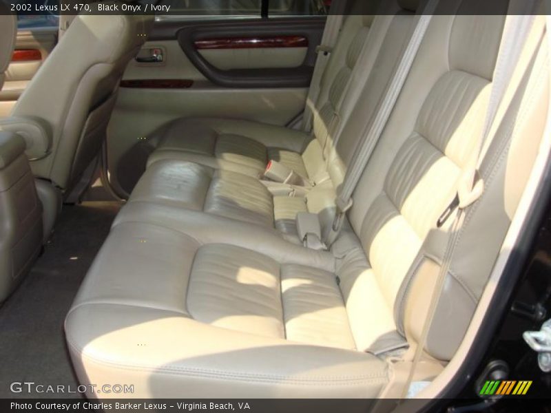 Black Onyx / Ivory 2002 Lexus LX 470