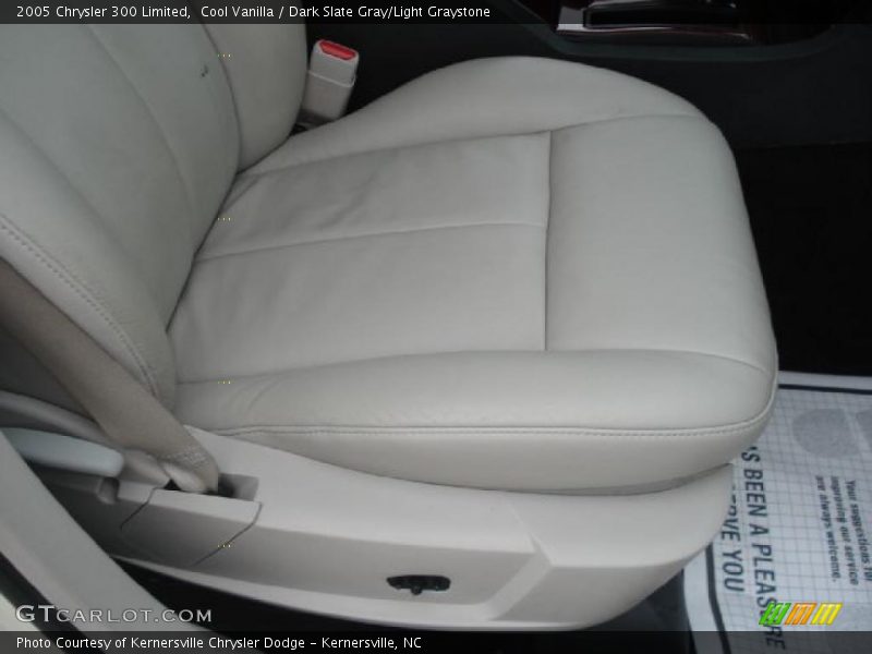 Cool Vanilla / Dark Slate Gray/Light Graystone 2005 Chrysler 300 Limited
