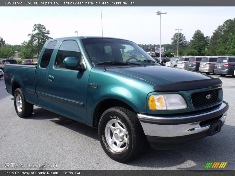 Front 3/4 View of 1998 F150 XLT SuperCab