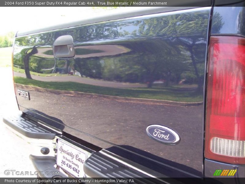 True Blue Metallic / Medium Parchment 2004 Ford F350 Super Duty FX4 Regular Cab 4x4