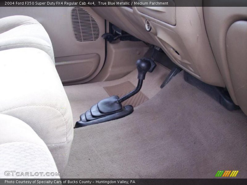 True Blue Metallic / Medium Parchment 2004 Ford F350 Super Duty FX4 Regular Cab 4x4