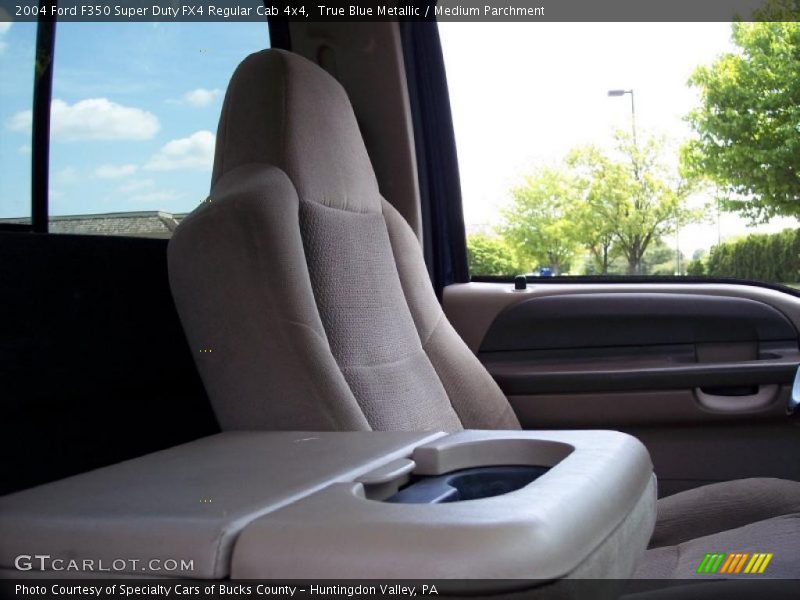 True Blue Metallic / Medium Parchment 2004 Ford F350 Super Duty FX4 Regular Cab 4x4