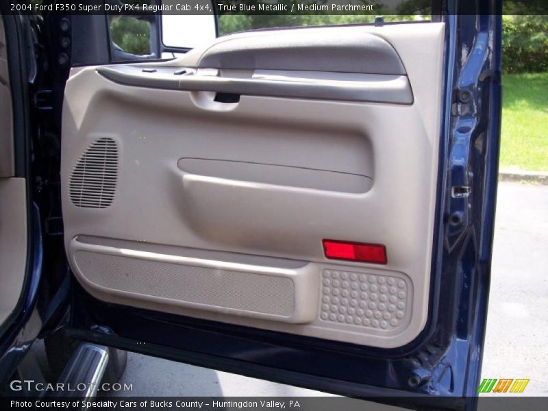 Door Panel of 2004 F350 Super Duty FX4 Regular Cab 4x4