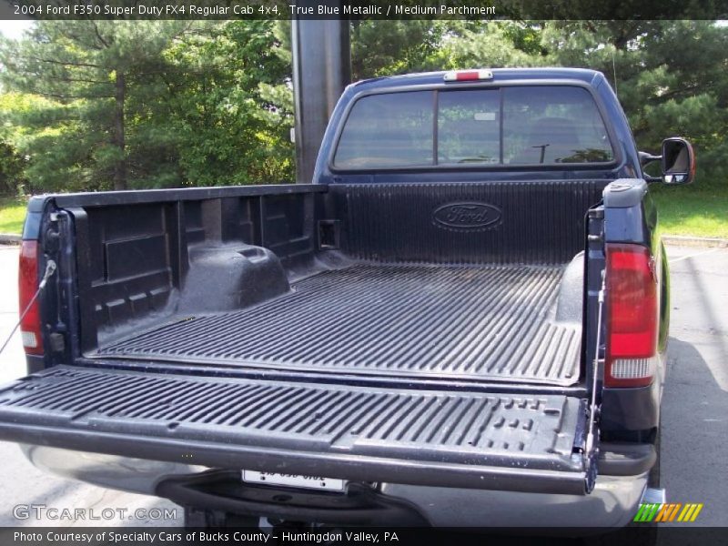 True Blue Metallic / Medium Parchment 2004 Ford F350 Super Duty FX4 Regular Cab 4x4