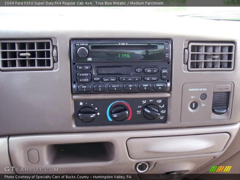 Controls of 2004 F350 Super Duty FX4 Regular Cab 4x4
