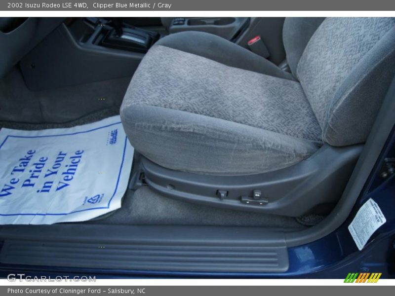 Clipper Blue Metallic / Gray 2002 Isuzu Rodeo LSE 4WD
