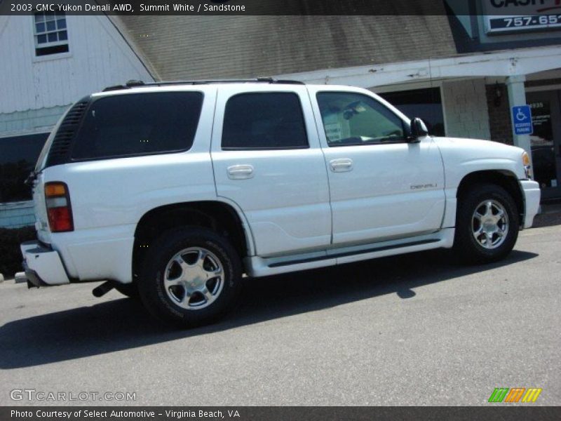 Summit White / Sandstone 2003 GMC Yukon Denali AWD