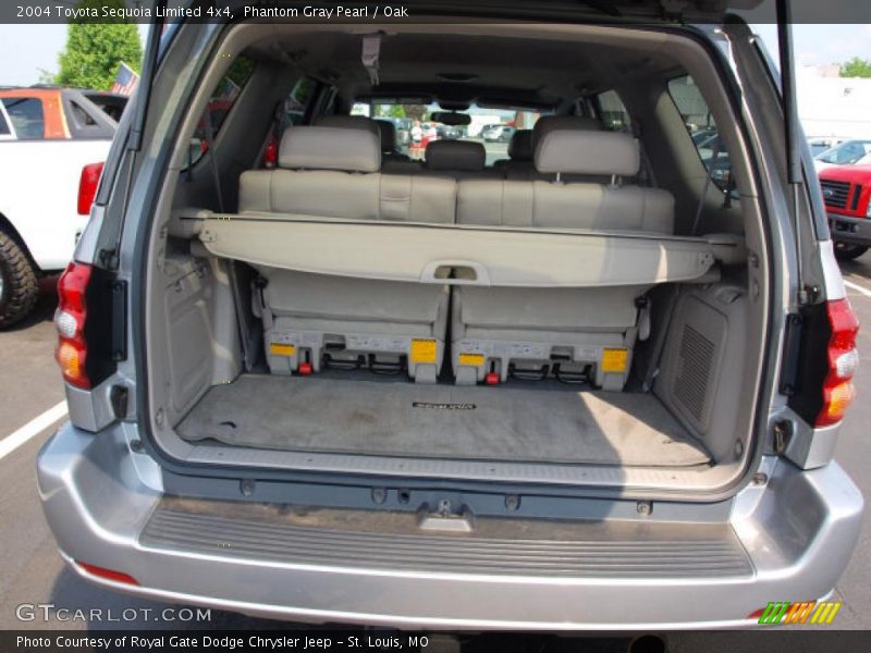  2004 Sequoia Limited 4x4 Trunk