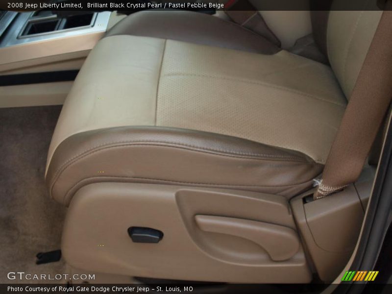 Brilliant Black Crystal Pearl / Pastel Pebble Beige 2008 Jeep Liberty Limited