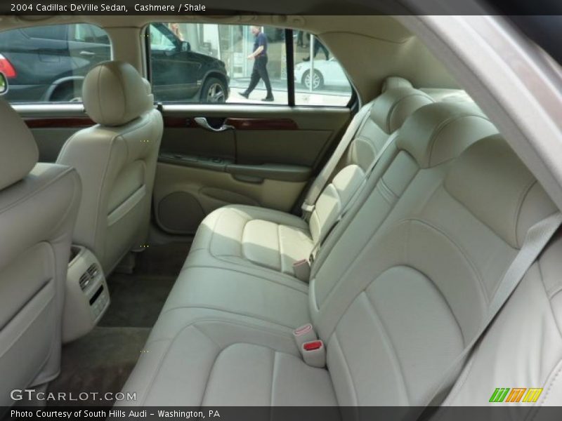 Cashmere / Shale 2004 Cadillac DeVille Sedan
