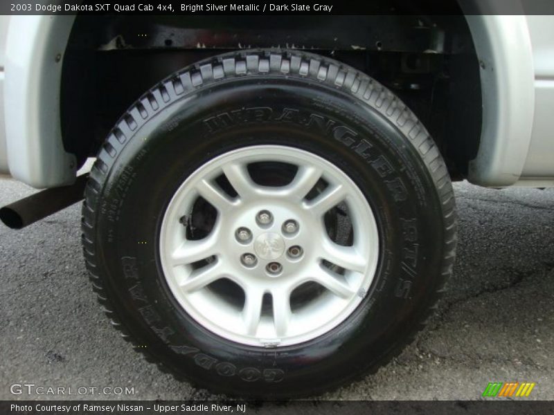  2003 Dakota SXT Quad Cab 4x4 Wheel