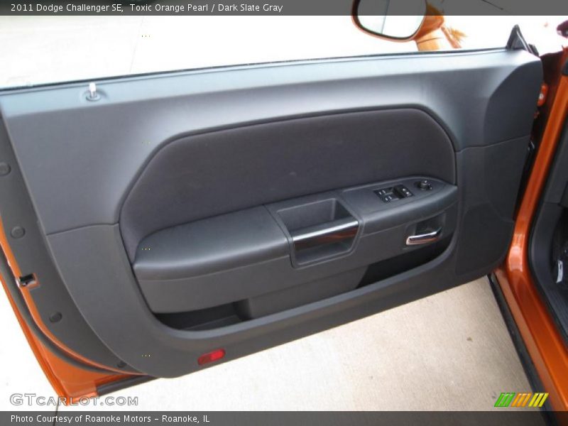 Toxic Orange Pearl / Dark Slate Gray 2011 Dodge Challenger SE