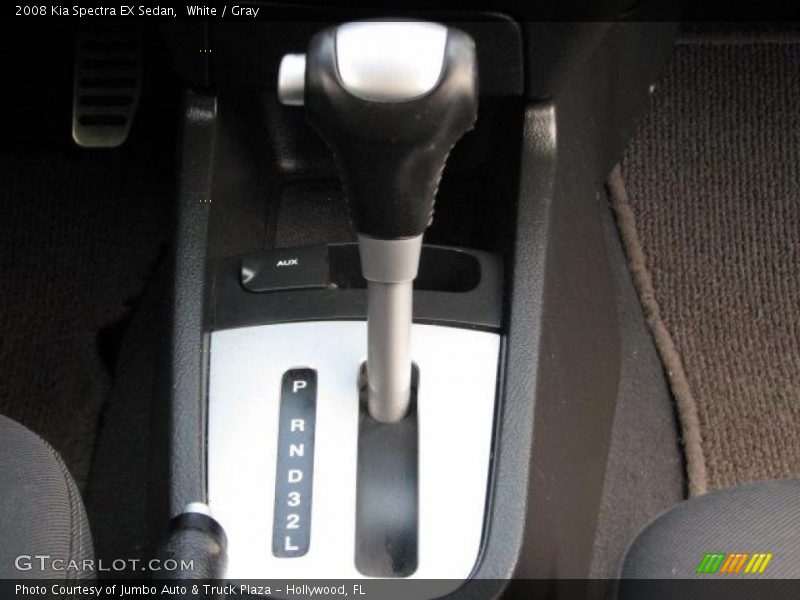 White / Gray 2008 Kia Spectra EX Sedan