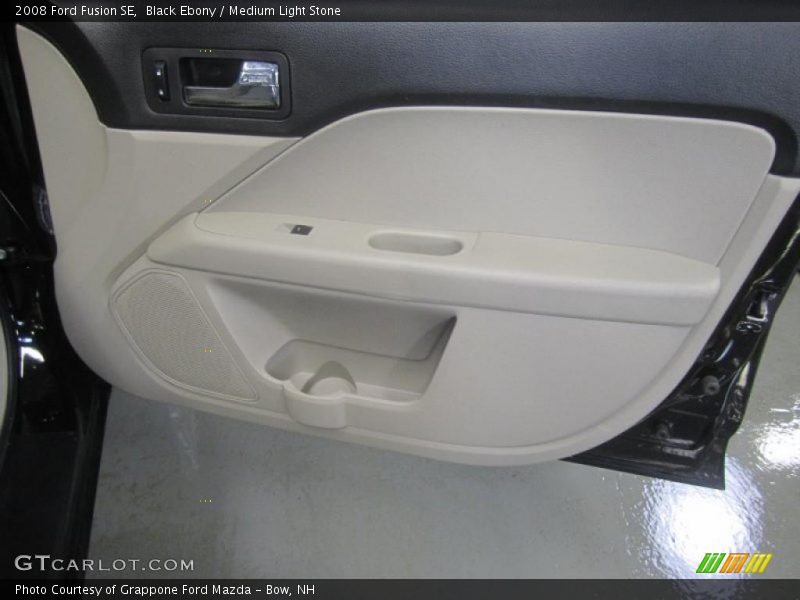 Black Ebony / Medium Light Stone 2008 Ford Fusion SE
