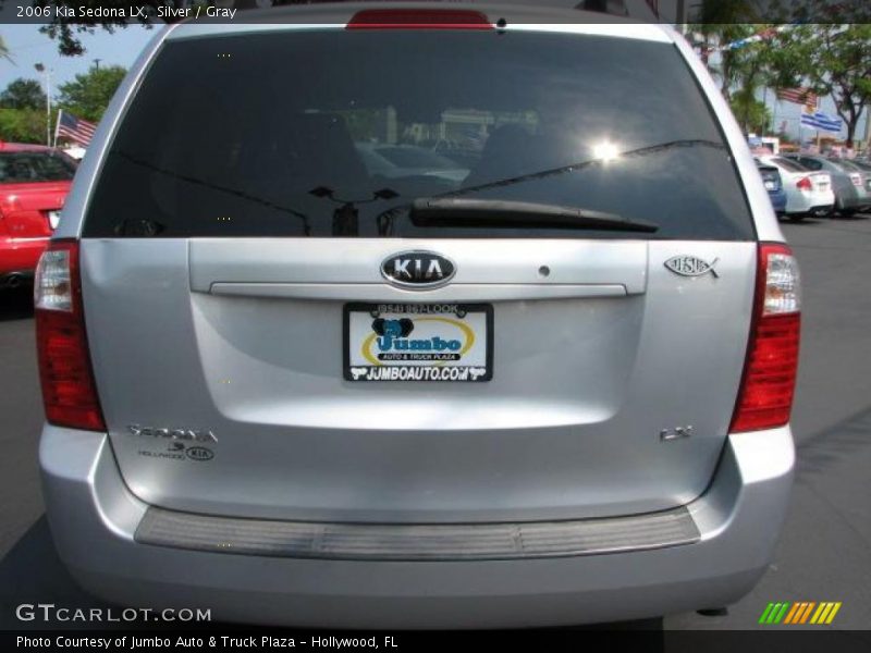 Silver / Gray 2006 Kia Sedona LX